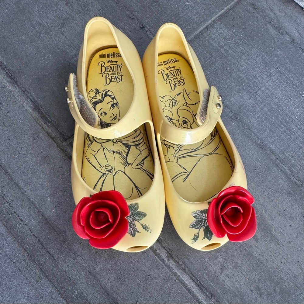 Mini Melissa Belle Beauty Yellow Dress Shoes with Red Floral Accent 9 10